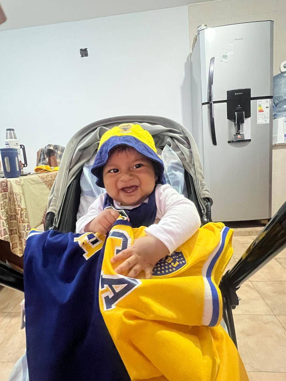 Giuliano en el cochecito